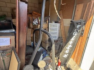 10 x 10 storage unit in Los Angeles, CA