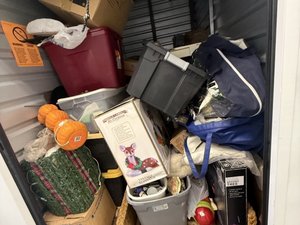 5 x 10 storage unit in Alhambra, CA