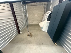 10 x 15 storage unit in Alhambra, CA