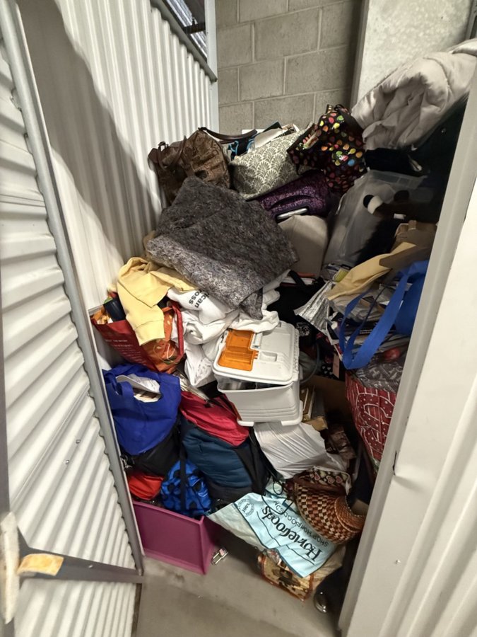 5 x 5 storage unit in Pasadena, CA