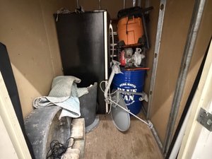 5 x 10 storage unit in Pasadena, CA