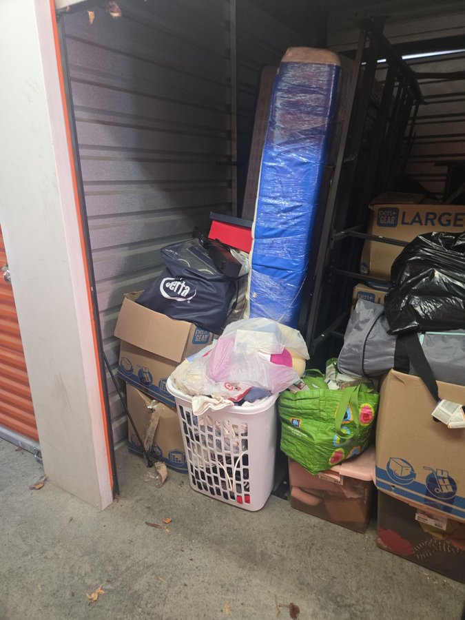 10 x 10 storage unit in Charlotte, NC