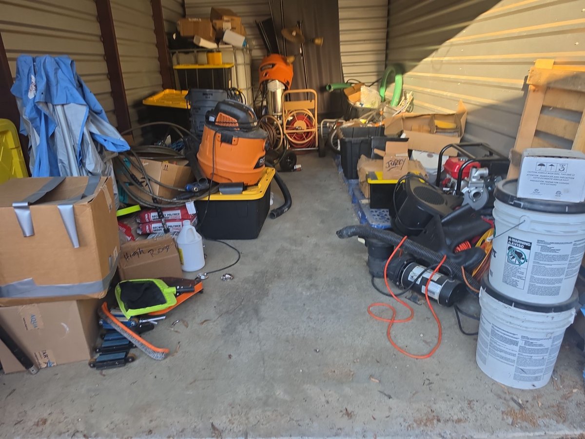 10 x 20 storage unit in Charlotte, NC