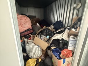 5 x 10 storage unit in Baldwin Park, CA