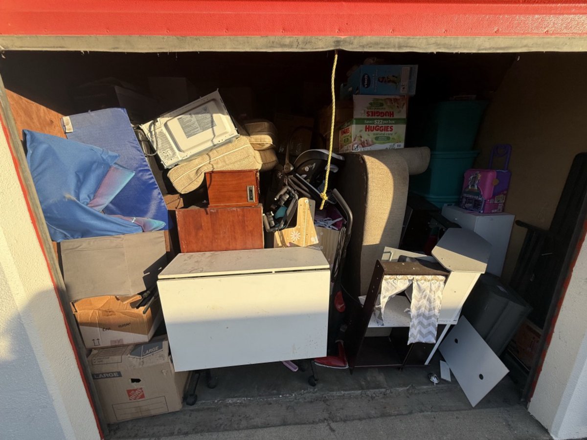 10 x 20 storage unit in Arcadia, CA
