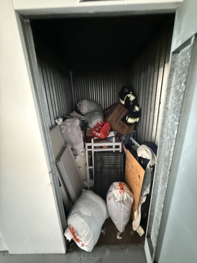 5 x 8 storage unit in Baldwin Park, CA