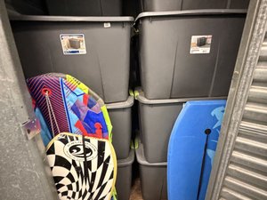 5 x 5 storage unit in Los Angeles, CA
