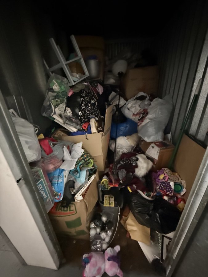 5 x 8 storage unit in Baldwin Park, CA