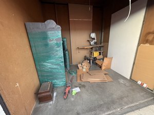 10 x 10 storage unit in Downey, CA