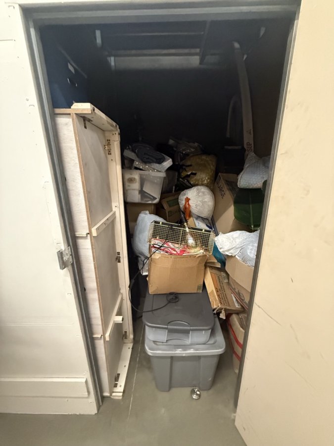 8 x 10 storage unit in Arcadia, CA