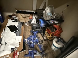 10 x 20 storage unit in Los Angeles, CA