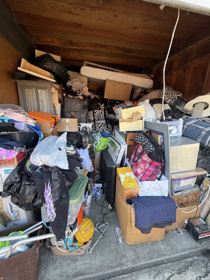10 x 11 storage unit in City Of Industry, CA
