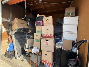10 x 10 storage unit in Whittier, CA