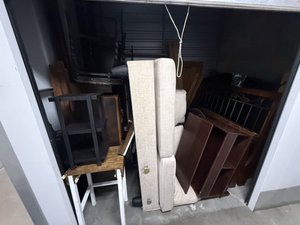10 x 7 storage unit in Duarte, CA