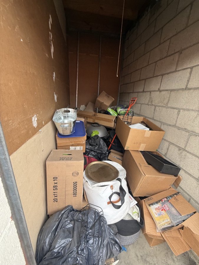 5 x 10 storage unit in Whittier, CA