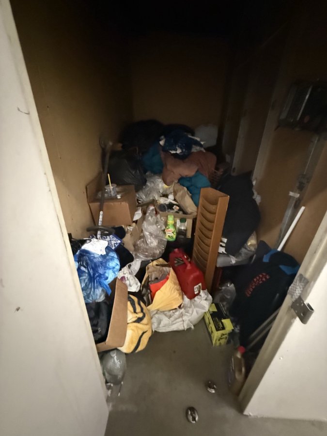 5 x 10 storage unit in La Puente, CA