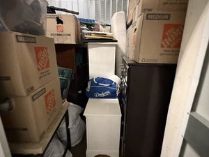 10 x 9 storage unit in Whittier, CA