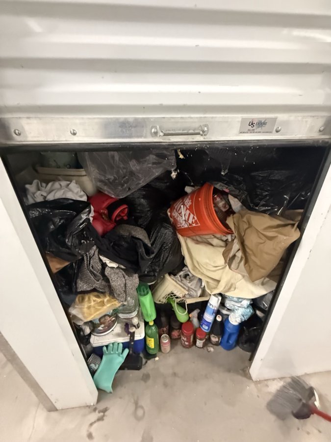 5 x 5 storage unit in Whittier, CA