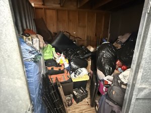 9 x 10 storage unit in Monterey Park, CA