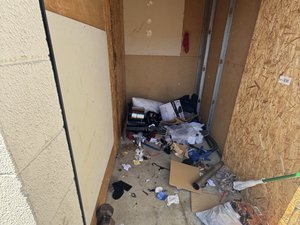 5 x 10 storage unit in Los Angeles, CA