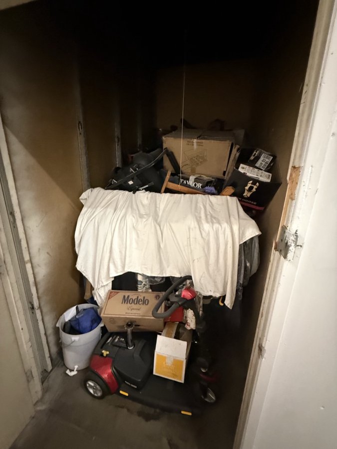 5 x 8 storage unit in Monterey Park, CA