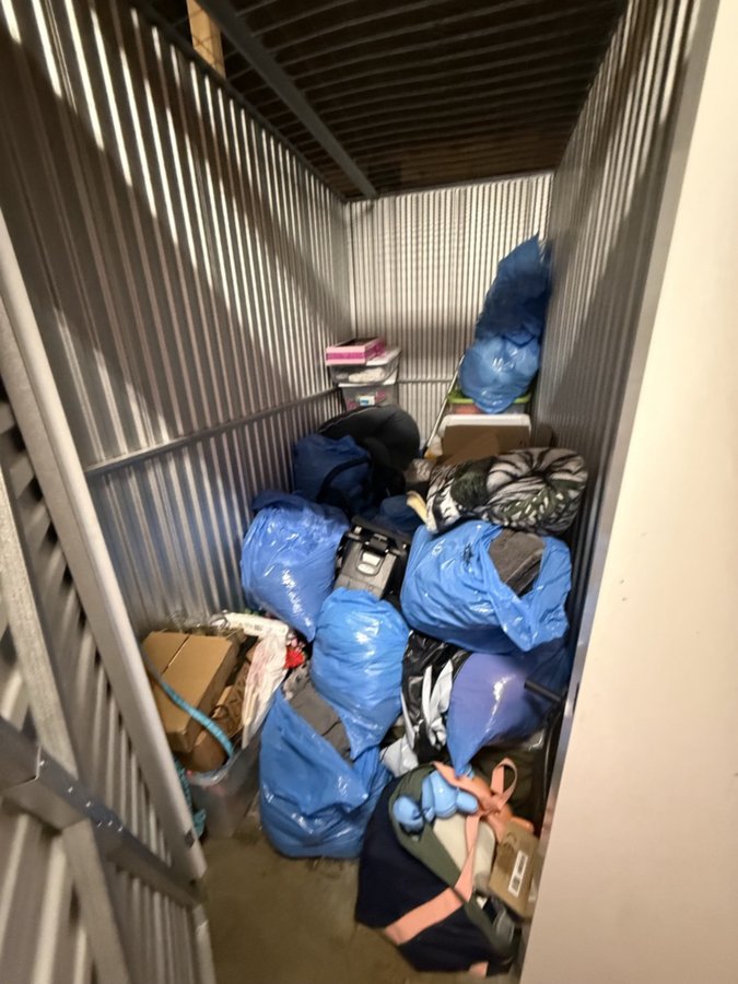 5 x 9 storage unit in Monterey Park, CA
