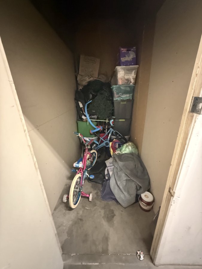 5 x 10 storage unit in Monrovia, CA