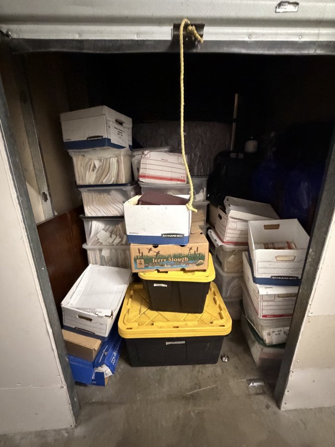 8 x 15 storage unit in Los Angeles, CA