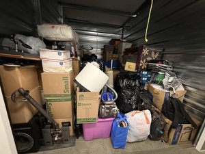 10 x 15 storage unit in Pico Rivera, CA