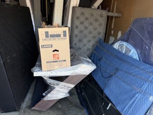 10 x 25 storage unit in Downey, CA
