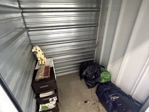 5 x 5 storage unit in Pico Rivera, CA