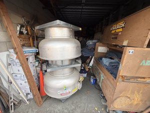 10 x 25 storage unit in Pico Rivera, CA