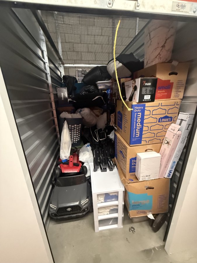 5 x 10 storage unit in Rancho Cucamonga, CA