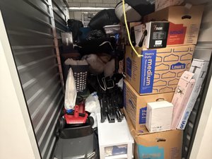 5 x 10 storage unit in Rancho Cucamonga, CA