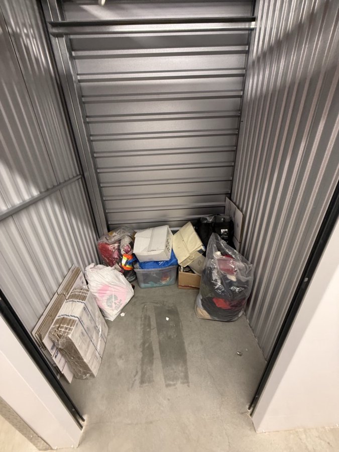 5 x 5 storage unit in Covina, CA