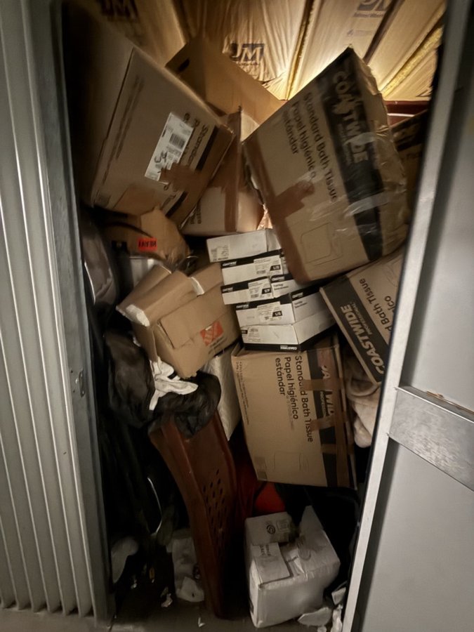 15 x 15 storage unit in Montclair, CA