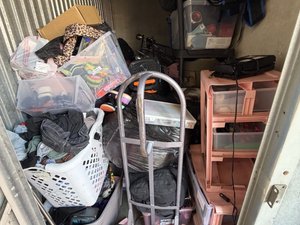 5 x 10 storage unit in Montclair, CA