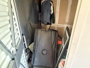 5 x 5 storage unit in Ontario, CA