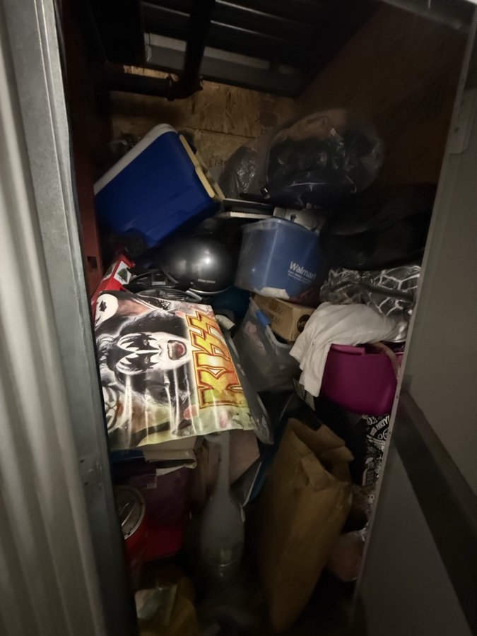 5 x 5 storage unit in Montclair, CA