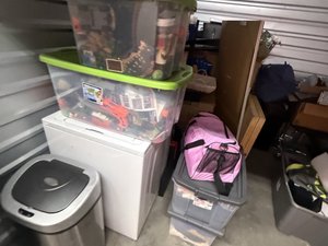 10 x 10 storage unit in Rancho Cucamonga, CA