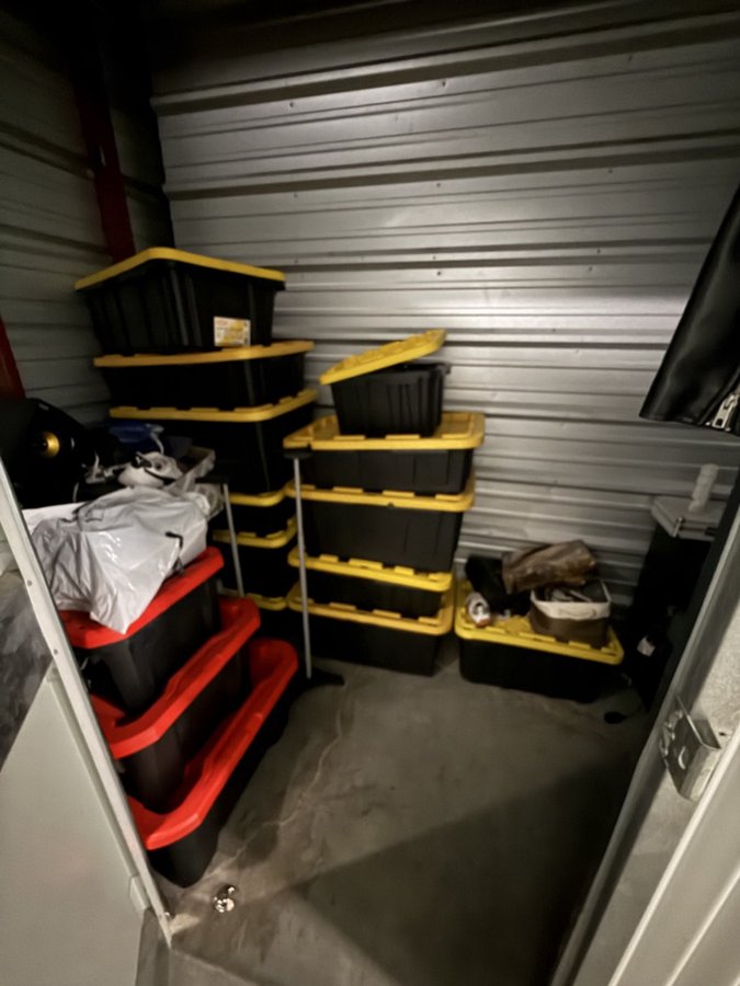 5 x 10 storage unit in Montclair, CA
