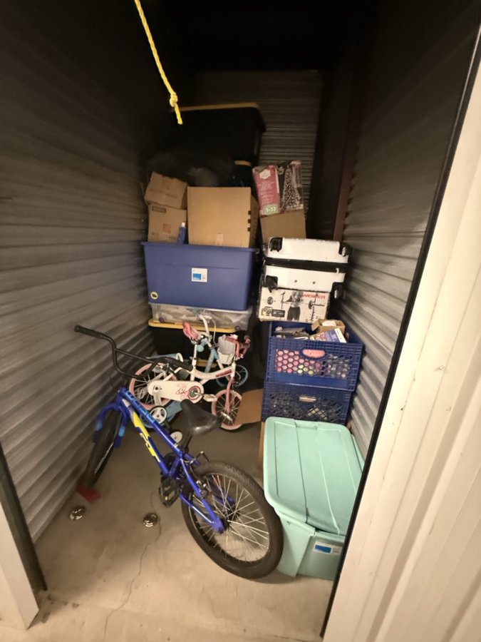 5 x 10 storage unit in Rancho Cucamonga, CA