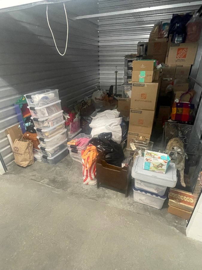 10 x 15 storage unit in Montclair, CA