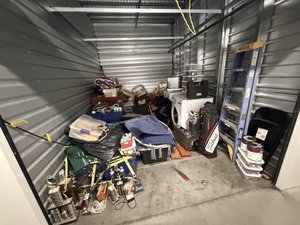 10 x 15 storage unit in Montclair, CA