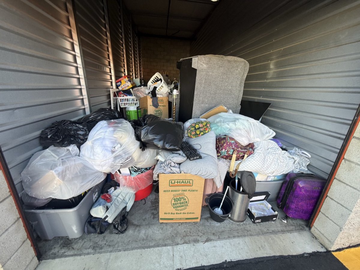 10 x 30 storage unit in Montclair, CA
