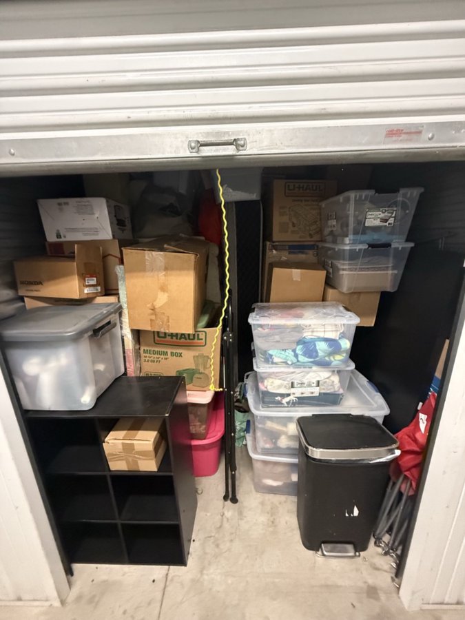7 x 10 storage unit in Rancho Cucamonga, CA