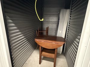 5 x 10 storage unit in Rancho Cucamonga, CA