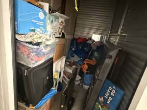 5 x 10 storage unit in Rancho Cucamonga, CA