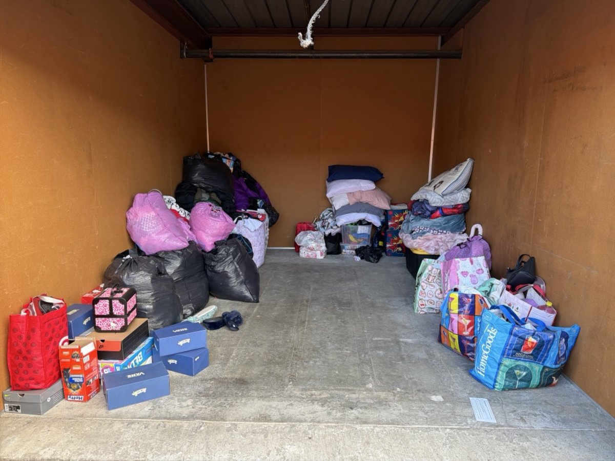 10 x 15 storage unit in San Leandro, CA