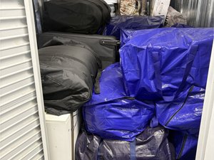 5 x 7 storage unit in Newark, NJ